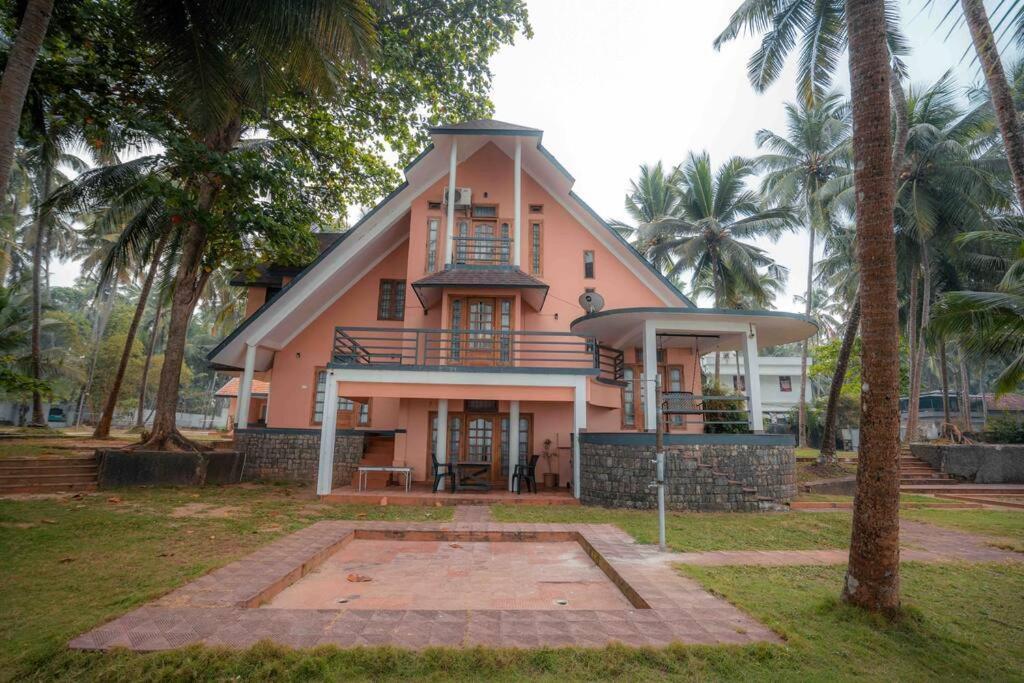 Baywatch By Grha - A Picturesque Beachfront Villa Kozhikode Luaran gambar