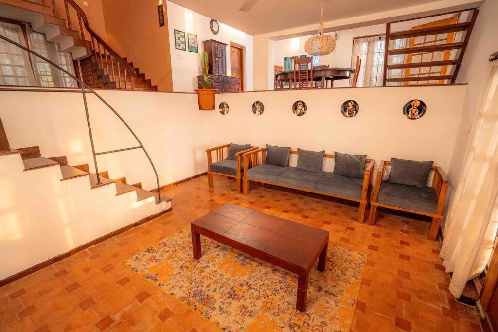 Baywatch By Grha - A Picturesque Beachfront Villa Kozhikode Luaran gambar