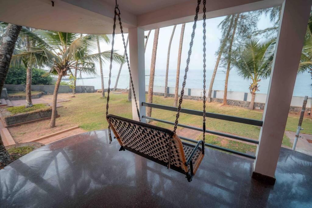 Baywatch By Grha - A Picturesque Beachfront Villa Kozhikode Luaran gambar